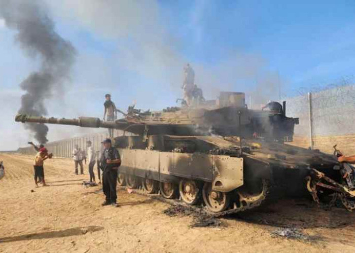 MBT Merkava MK 4 Israel ‘Rontok’ Oleh Serangan RPG-7 dan Drone Hamas