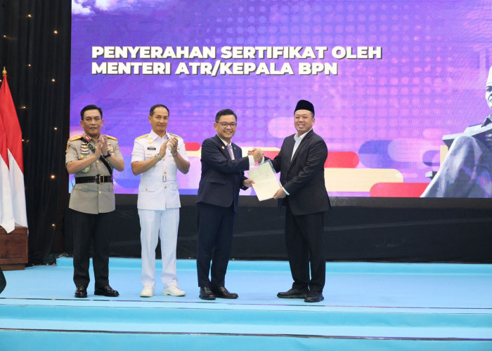 Serahkan Sertipikat Hak Pakai untuk Lemhannas RI, Menteri Nusron: Perkuat Kepastian Hukum Aset Negara!