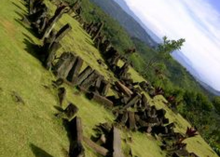 Ditemukan 3 Ton Logam Mulia Hingga Pasir Penghisap Gempa di Lokasi Gunung Padang
