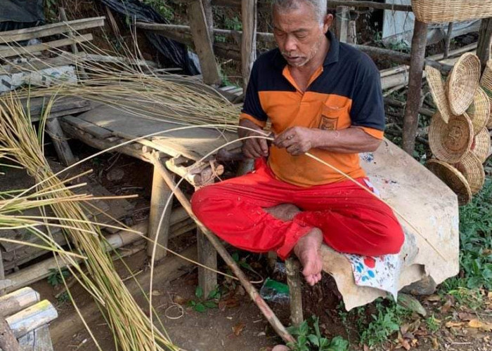 Anyaman Rotan dan Bambu Dusun Muara Tenang Adalah Kerajinan Tangan Khas Pagaralam
