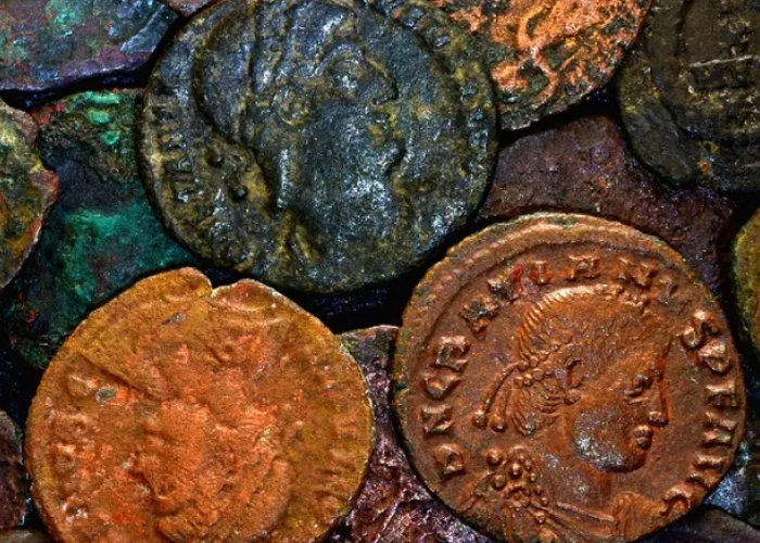 Jadi Peradaban Kuno, Seseorang Temukan Koin dan Artefak Kuno di Gunung Padang 