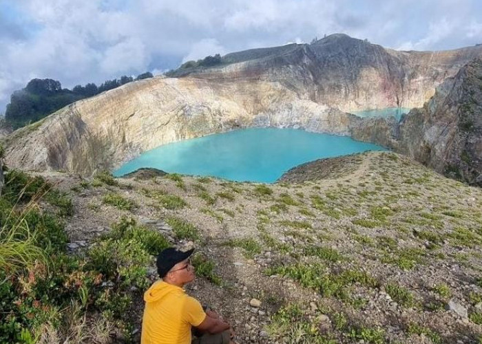 Gunung Kelimutu, Keajaiban Telaga Berwarna di Pulau Flores