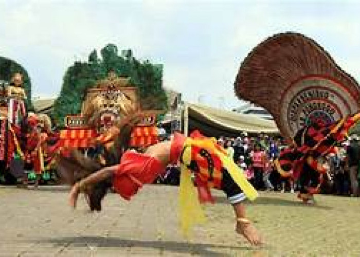 Inilah Tradisi Tak Lazim 5 Suku Indonesia Yang Bikin Masyarakat Bengong! Ini Nama Suku dan Tradisinya