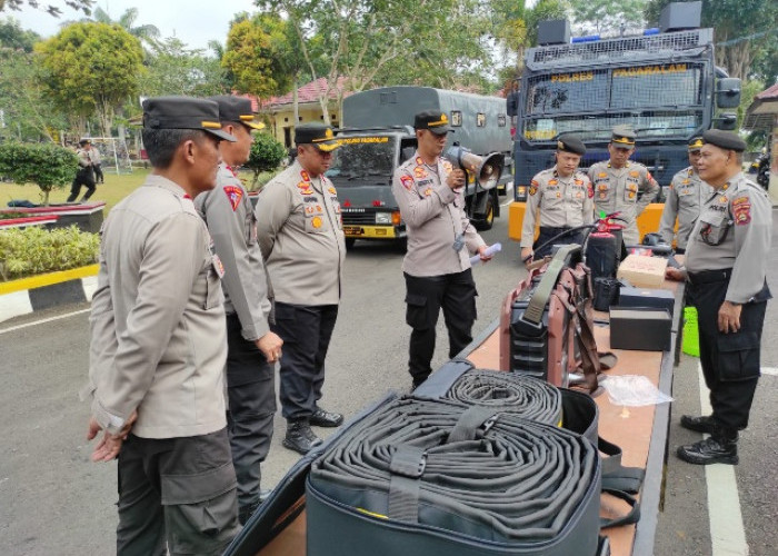 Cek Kesiapan Peralatan dan Personel Ops Mantap Brata Musi Pengamanan Pemilu 2024