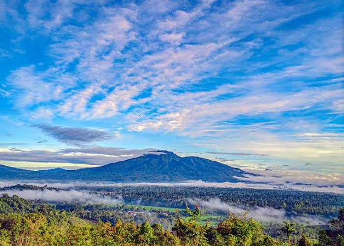 Legenda Gunung Pesagi, Ternyata Menyimpan Kisah Keturunan Masyarakat Lampung Juga Cerita 7 Sumber Mata Air