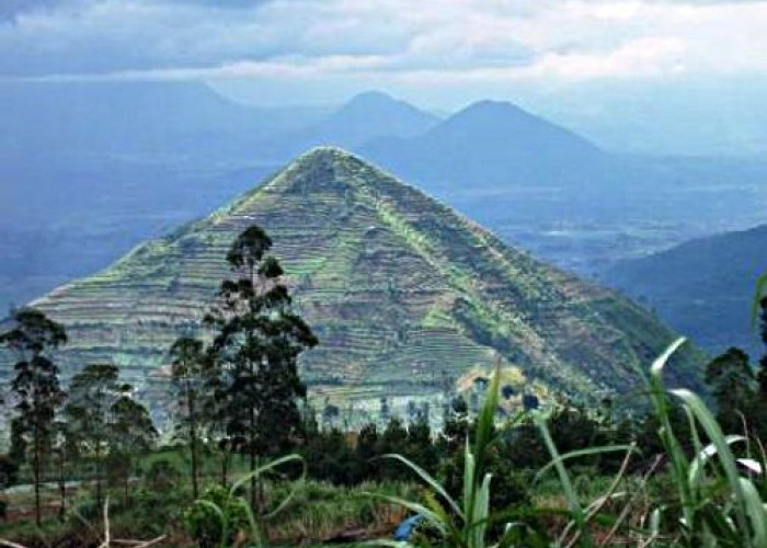 Peneliti Dunia Berkumpul Disini! Situs Bersejarah Gunung Padang Menjadi Sasaran Utama Ilmu Pengetahuan