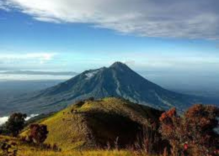 Waw, 5 Gunung Suci di Pulau Jawa, Tempat Pengabul Permintaan, Percaya Tak, Ayo Siapa Mau Coba!