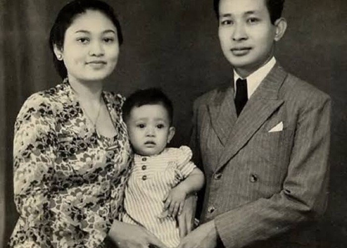 Melihat Sejarah Ibu Tien Istri Soeharto, Ada Apa?