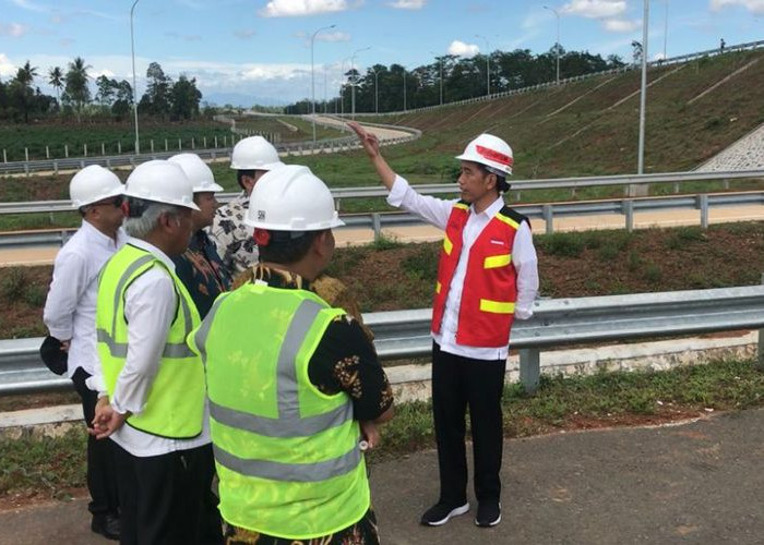 Wah Era Jokowi Bakal Segera Berakhir, Proyek Jalan Tol Trans Sumatera Apa Kabar Ya? 