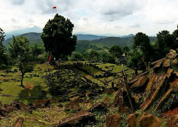 Fakta Menarik! di Balik Situs Megalit Terbesar, Ternyata Gunung Padang Menyimpan 13 Ton Logam Mulia