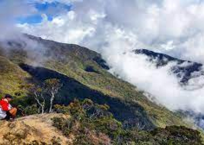 Luar Biasa, Ternyata Begini Jejak Sejarah dan Keajaiban Alam Gunung Latimojong di Sulawesi Selatan