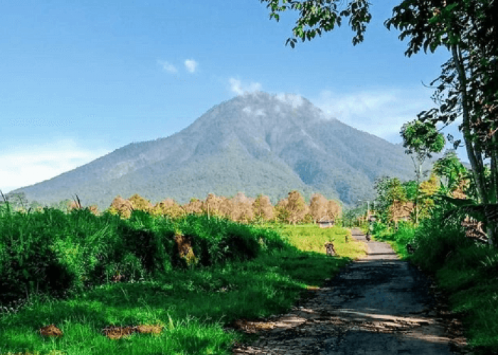 Mengenal Gunung Kawi, yang Disebut Sebagai Tempat Mencari Kesaktian!