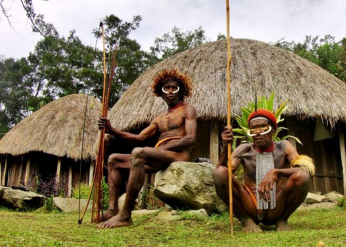 3 Rumah Adat Khas Asal Papua Yang Memiliki Makna Dan Filosofi Mendalam!