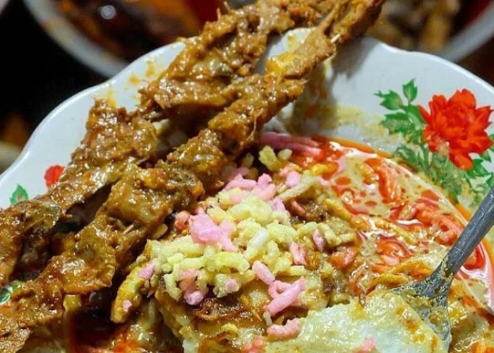 Jelajah Kuliner Nikmat Khas Tegal, Salah Satunya Ada Ketupat Glabed yang Lezat 