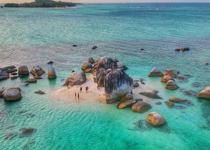 7 Keindahan Alam Yang Menakjubkan Di Wisata Pulau Belitung!