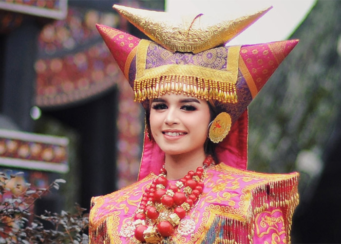 Beberapa Suku Indonesia Ini Miliki Paras yang Cantik, Hingga Digandrungi Banyak Pria Jomblo!
