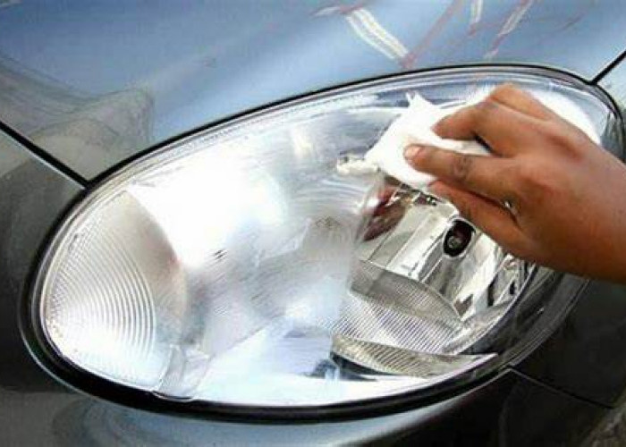 5 Langkah Paling Ampuh Bersihkan Mika Lampu Mobil Biar Bersih