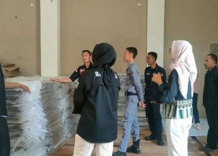 Bawaslu Sumsel Cek Logistik Pemilukada di Pagar Alam