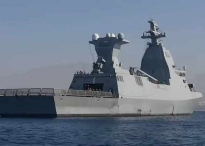 Saat Nempel di Pelabuhan Eilat, Korvet Israel Sa’ar 6 Class Nyaris Disengat Drone Kamikaze 