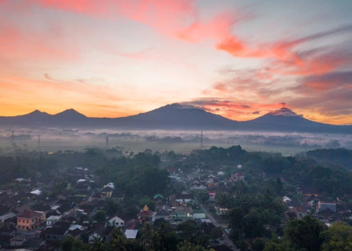 Meneliti Keajaiban Alam dan Misteri Gunung Wagir Jampang