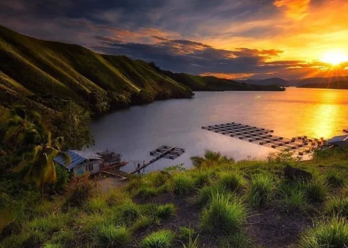 5 Destinasi Wisata Menakjubkan yang Ada di Papua, Salah Satunya ada Danau Sentani yang Cantik 