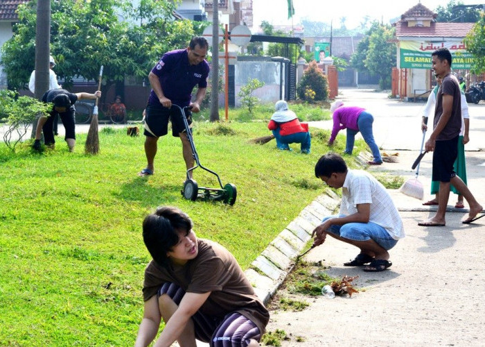 Lingkungan Bersih Cermin Hidup Sehat, Ini Inisiatif Kelurahan Sukorejo Jaga Kondisi Lingkungan!