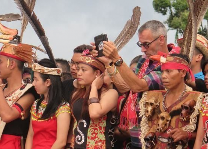 Sejarah, Budaya, dan Kehidupan  Sosial Suku Ambon, Simak Ulasanya!