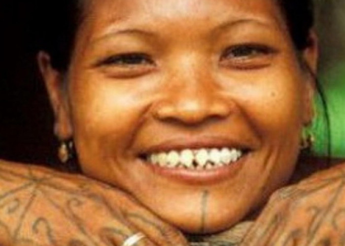 Mau Tau 7 Keunikan Tradisi Suku di Indonesia, Baca Disini Ya