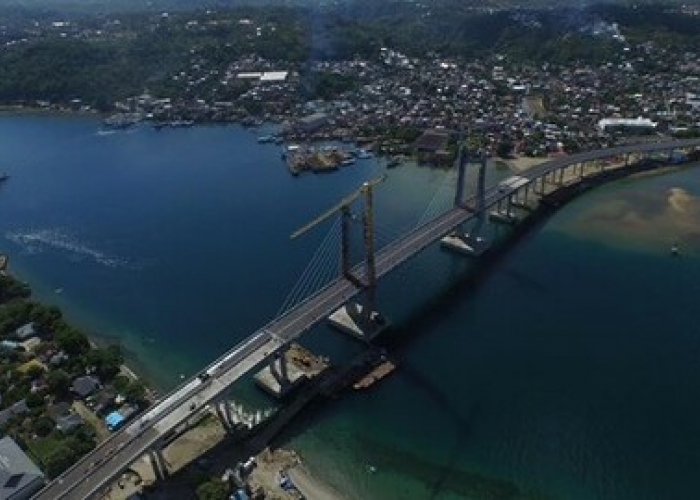 Sosok Gaib dan Tragedi: Misteri Jembatan Merah Putih di Ambon