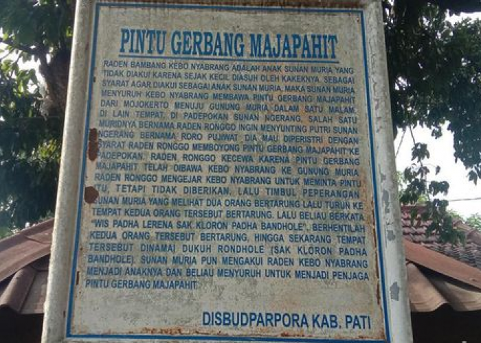 Keindahan atau Misteri? Apa yang Sebenarnya Tersembunyi di Pintu Gerbang Majapahit?!