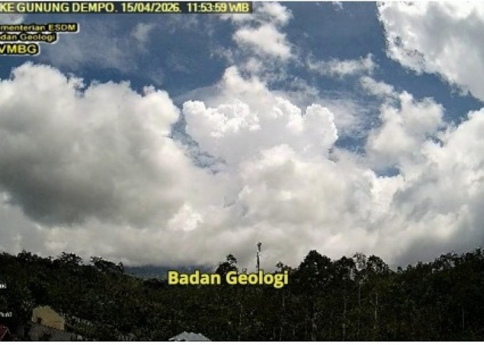 Kawah Dempo Kembali Erupsi, Ketinggian Kolom Abu Capai 3.500 Meter