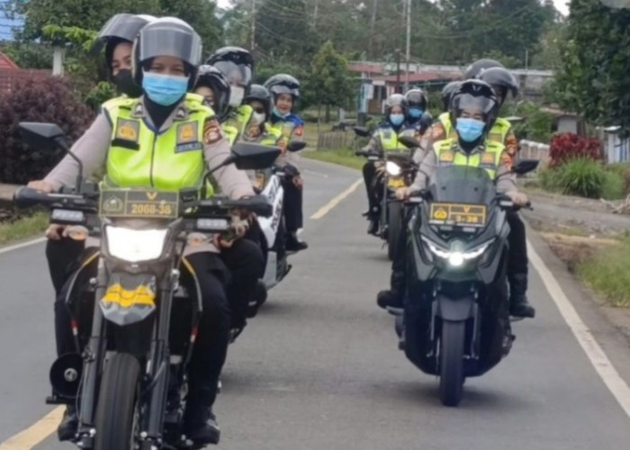 Ciptakan Harkamtibmas Pemilukada Kondusif, Srikandi Polres Pagar Alam Patroli 