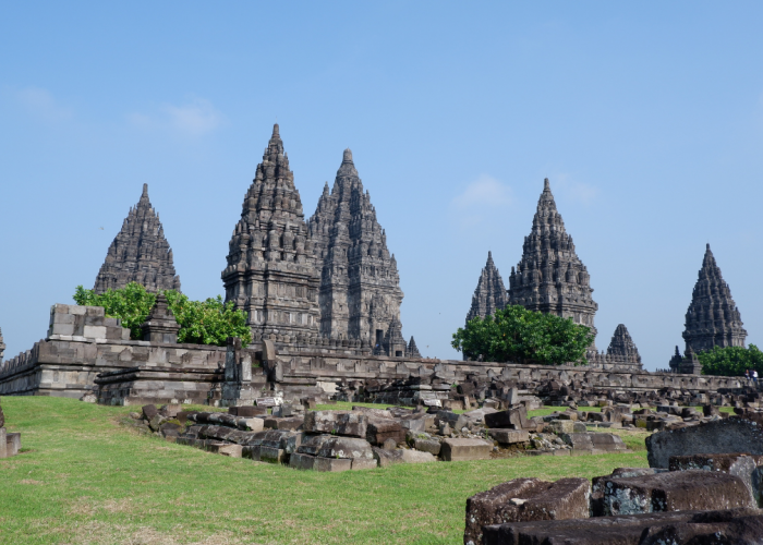 Keajaiban 11 Sejarah Indonesia! Mengungkap Kuil, Misteri, dan Warisan Budaya