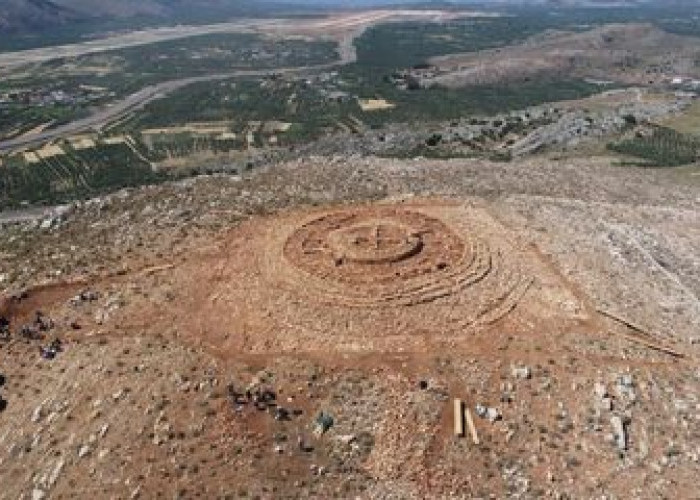 Arkeolog Temukan Labirin Kuno, Benarkah Tempat Pertempuran Legendaris dalam Mitologi Yunani
