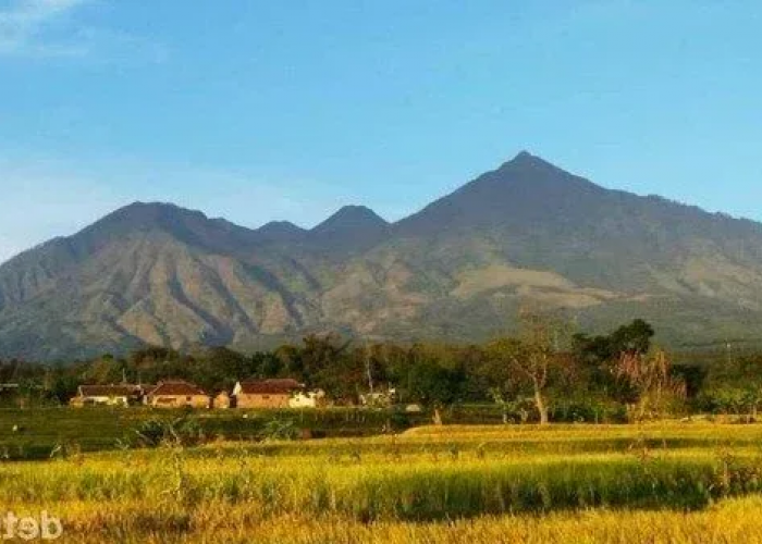 Gunung Kembar: Legenda dan Sejarah di Balik Dua Puncak yang Mengagumkan