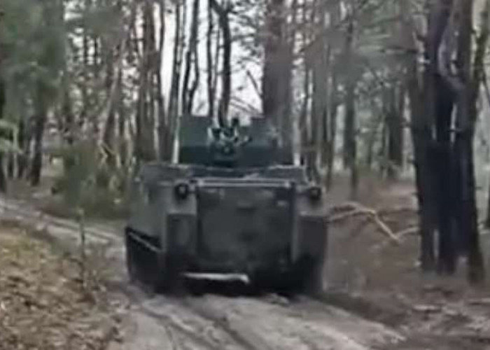 Ukraina Modifikasi Ranpur APC M113 dengan Kanon ZU-23-2, Begini Penampakannya