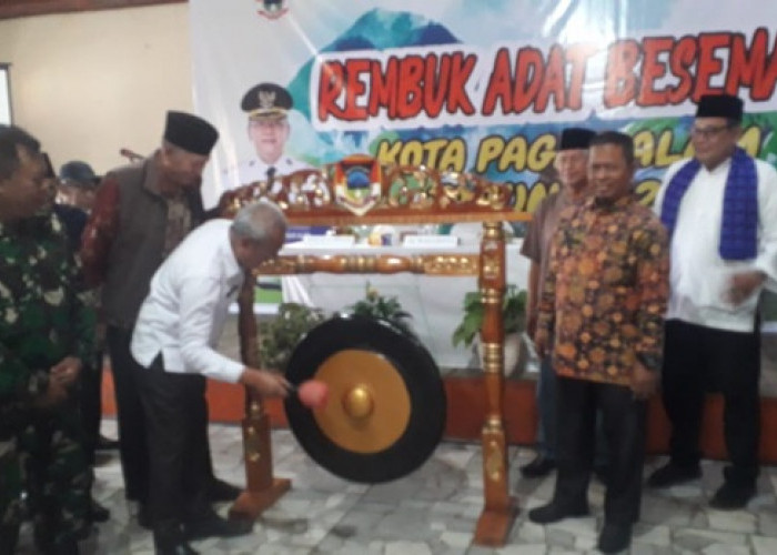 Perkuat Identitas Lokal, Disdikbud Gelar Rembuk Adat