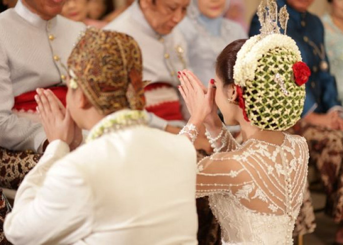 WOW! Selain dengan Kebiasaan Unik, Ternyata Suku ini Miliki Tradisi Aneh Soal Pernikahan!