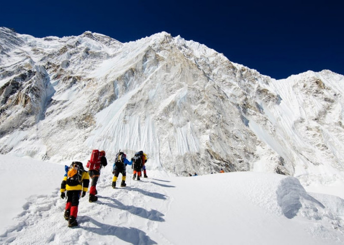 Daftar Fakta Unik Gunung Himalaya, Benarkah Memiliki Formasi Pegunungan Unik? 