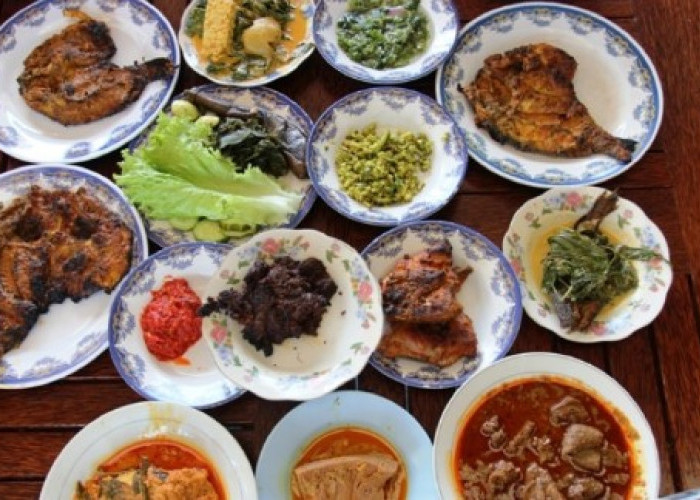 Wisata Kuliner di Payakumbuh Bikin Badan Subur, Simak Makanannya!