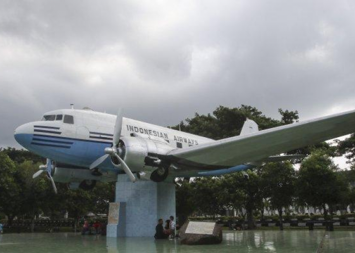 Mengenang Sejarah: Replika Pesawat Seulawah RI 1 dan Warisan Budaya Aceh