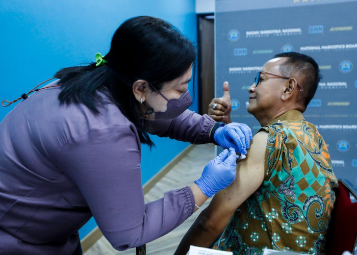 BNN RI Gelar Vaksinasi Booster Kedua untuk Tingkatkan Proteksi Tubuh 