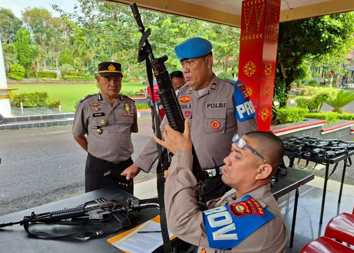 Propam Polda Sumsel Periksa Senpi Dinas di Polres Pagar Alam