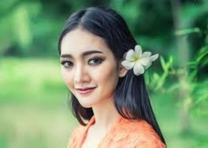 Bikin Kepincut, Begini Aura Kecantikan Wanita Suku di Indonesia