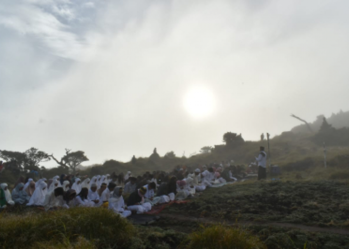 Mengungkap Kebenaran Dibalik Tradisi Naik Haji di Gunung Bawakaraeng, Budaya atau Ritual? Simak Disini!
