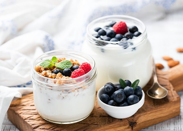 Kaya Manfaat! Inilah 5 Keuntungan Kamu Konsumsi Yoghurt untuk Kesehatan Tubuh 
