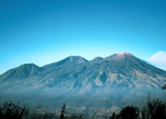 Mitos yang Mengerikan di Gunung Arjuno! Salah Satunya Sering Terdengar Suara Alunan Gamelan 