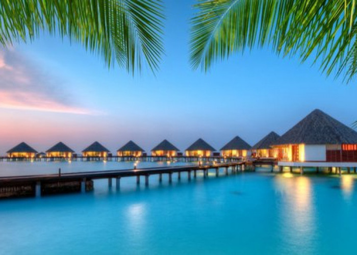 Pantai Maldives Indonesia, Wisata Memukau Dengan Keindahan Laut Menakjubkan!