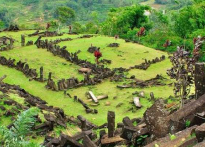 Gokil! 13 Ton Logam Mulia Ditemukan di Situs Gunung Padang, Fakta Menarik Peneliti