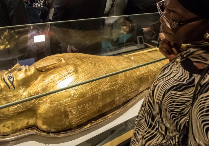 Menakjubkan!  Peti Mati Berlapis Logam Mulia Salah Satu Temuan Emas Sepanjang Sejarah Manusia Dunia